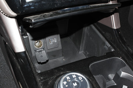 2020款长安福特探险者EcoBoost