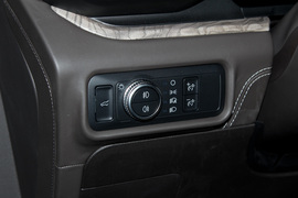 2020款长安福特探险者EcoBoost