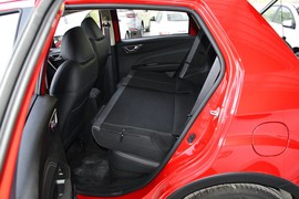 2020款吉利远景X3