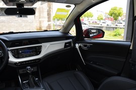 2020款吉利远景X3