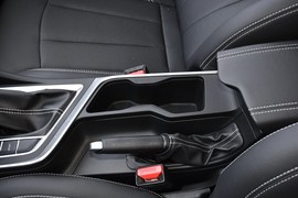 2020款吉利远景X3