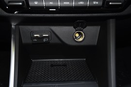 2020款吉利远景X3