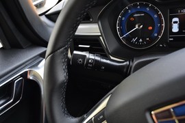 2020款吉利远景X3