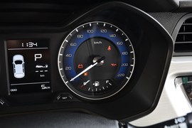 2020款吉利远景X3