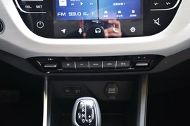 2020款吉利远景X3