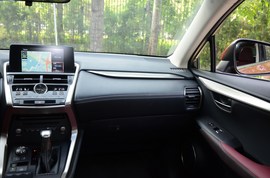 2020雷克萨斯NX200