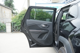 2020款Jeep指南者