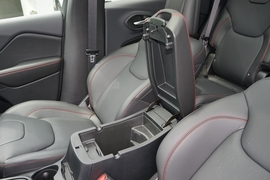 2020款Jeep指南者