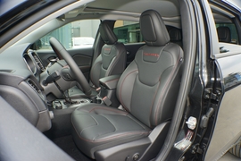 2020款Jeep指南者