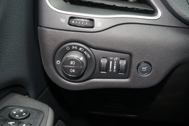 2020款Jeep指南者