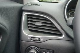 2020款Jeep指南者