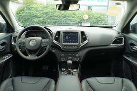 2020款Jeep指南者