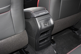 2020款吉利帝豪GS