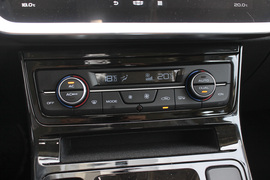 2020款吉利帝豪GS