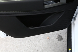 2019款新宝骏RM-5