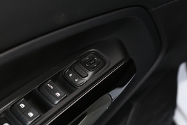 2019款新宝骏RM-5