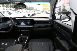 2019款新宝骏RM-5