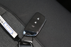 2019款新宝骏RM-5