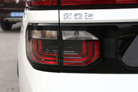 2019款新宝骏RM-5