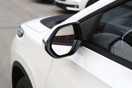 2019款新宝骏RM-5