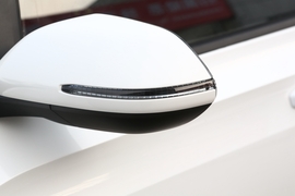 2019款新宝骏RM-5