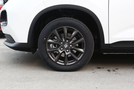 2019款新宝骏RM-5