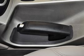 2013款福特翼虎1.6GTDi自动精英型