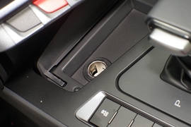 2020款东风风行T5