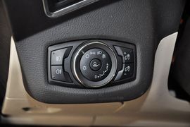 2013款福特翼虎1.6GTDi自动精英型