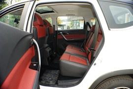 2020款东风风行T5