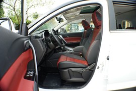 2020款东风风行T5