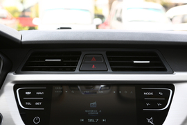 2020款吉利远景X3