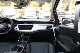 2020款吉利远景X3