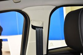 2012款福特福克斯两厢2.0L手自一体豪华运动型