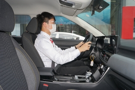 2020款起亚KX3傲跑