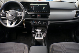 2020款起亚KX3傲跑