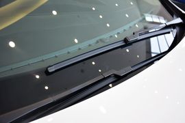 2012款福特福克斯两厢2.0L手自一体豪华运动型