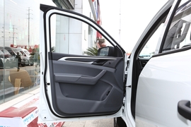 2020款上汽MAXUS