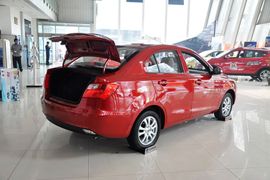 2012款长安悦翔V3