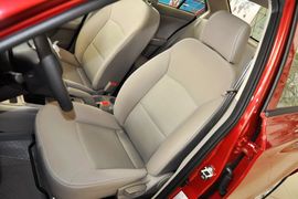 2012款长安悦翔V3