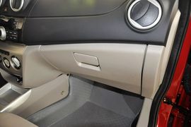 2012款长安悦翔V3