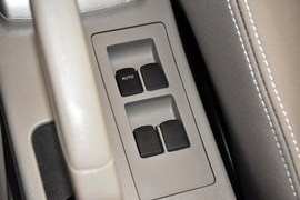 2012款长安悦翔V3