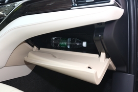 2019款丰田凯美瑞