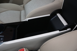 2019款丰田凯美瑞