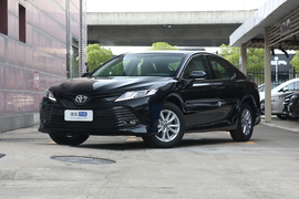 2019款丰田凯美瑞