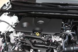 2019款丰田凯美瑞