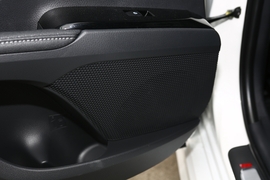 2019款丰田凯美瑞