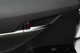 2019款丰田凯美瑞