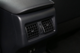 2019款丰田凯美瑞