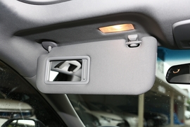 2019款丰田凯美瑞